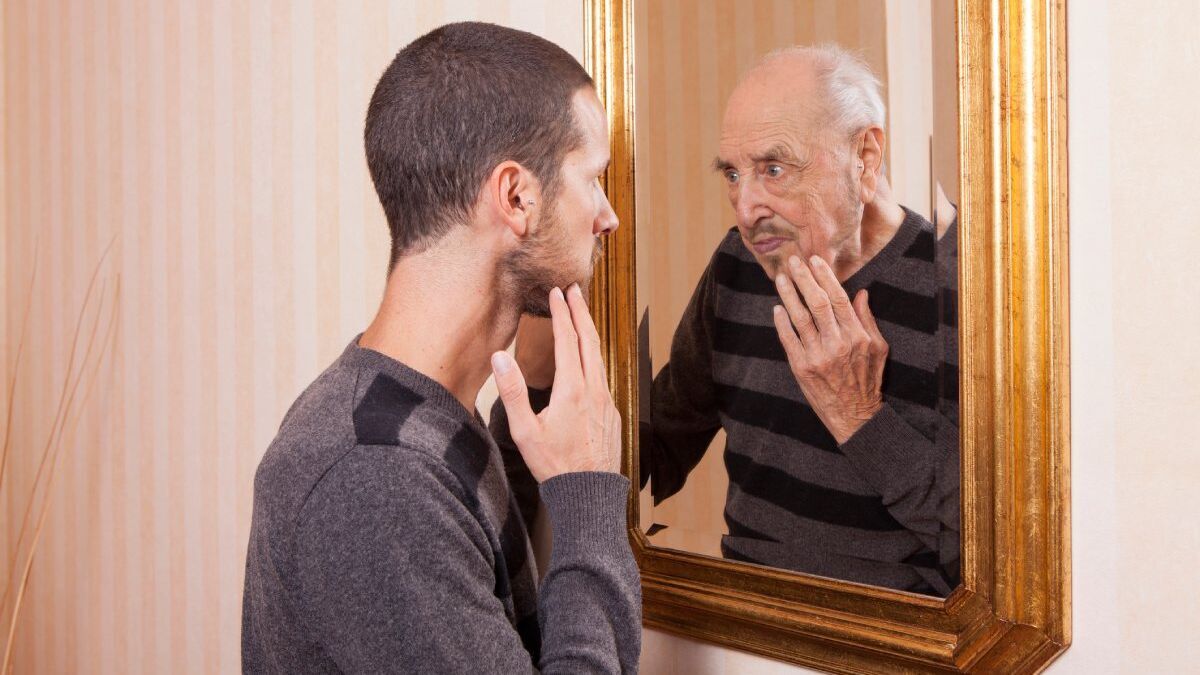 Spiegelbild des Älter werden
