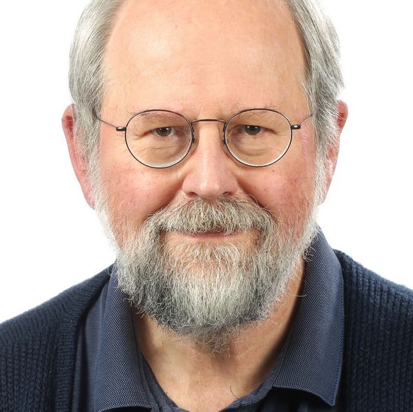 Portrait von Dr. Uwe Sperling.