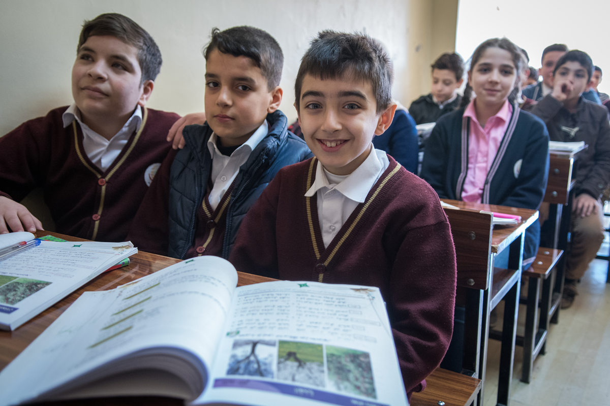 Klasse syrischer Flüchtlinge im Bildungszentrum in der Türkei