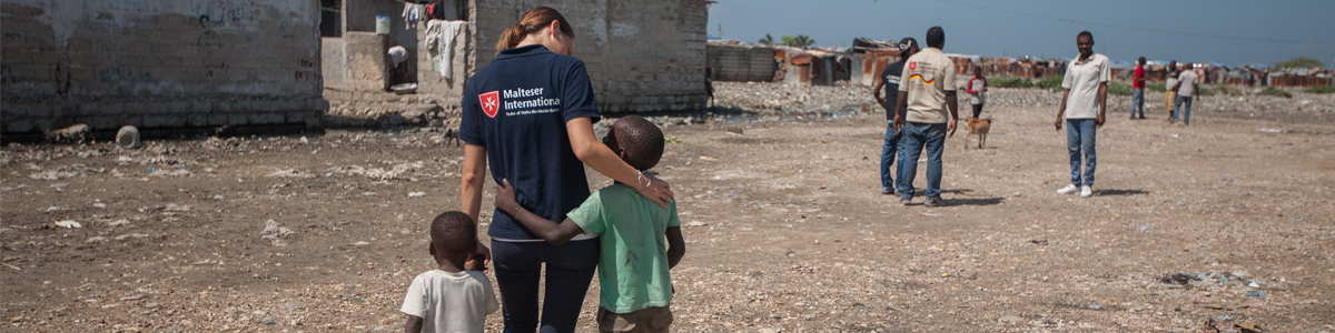 Malteser International Mitarbeiterin leistet humanitäre Hilfe in Haiti