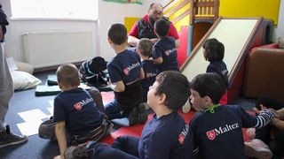 Seit seinem Aufbau vor über 25 Jahren unterstützen die Trierer Malteser des Malteser Kindergarten für neuromotorisch behinderte Kinder in Cluj-Napoca finanziell, materiell und personell. 