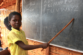 Die Schule ist ein sicherer Ort für den Jungen aus dem Südsudan