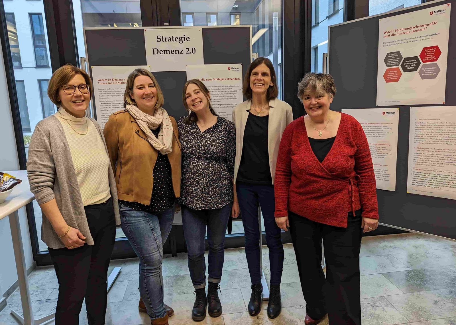 Das Team der Fachstelle Demenz ist stolz auf den Erfolg des Demenzparcours. Von links nach rechts: Monika Heinz, Dorothee Novian, Alexandra Knoll, Nina Basteck, Agathe Lülsdorff.
